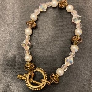 Vintage Crystal and pearl toggle bracelet